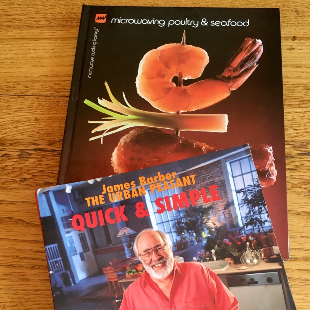 3/$10 Set of 2 cookbooks